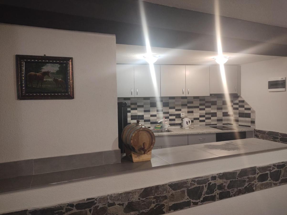 Guest House Tedi ساباريفا بانيا المظهر الخارجي الصورة