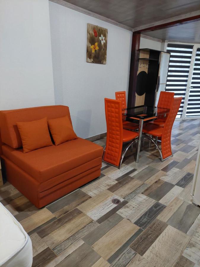 Guest House Tedi ساباريفا بانيا المظهر الخارجي الصورة