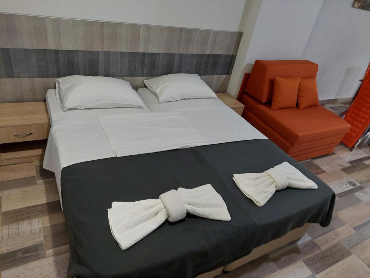 Guest House Tedi ساباريفا بانيا المظهر الخارجي الصورة