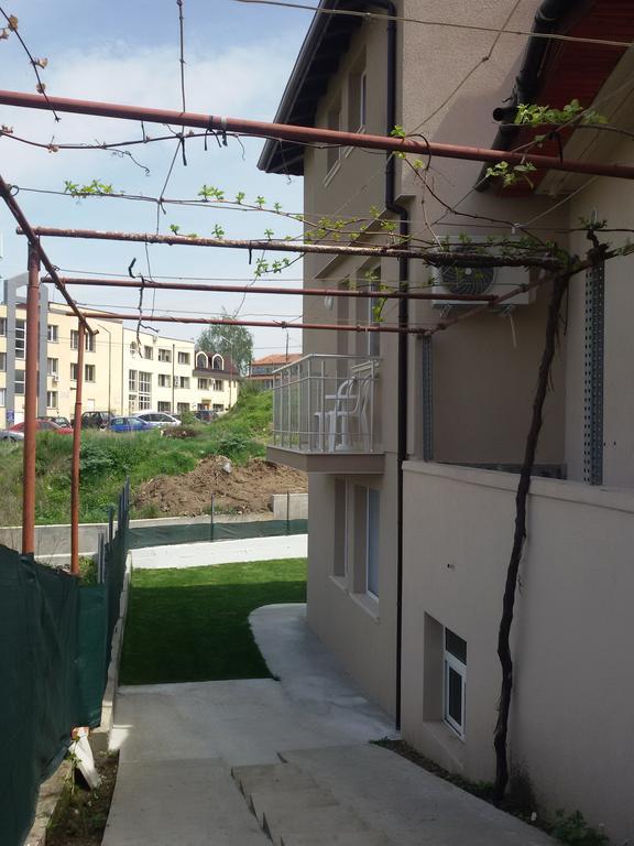 Guest House Tedi ساباريفا بانيا المظهر الخارجي الصورة