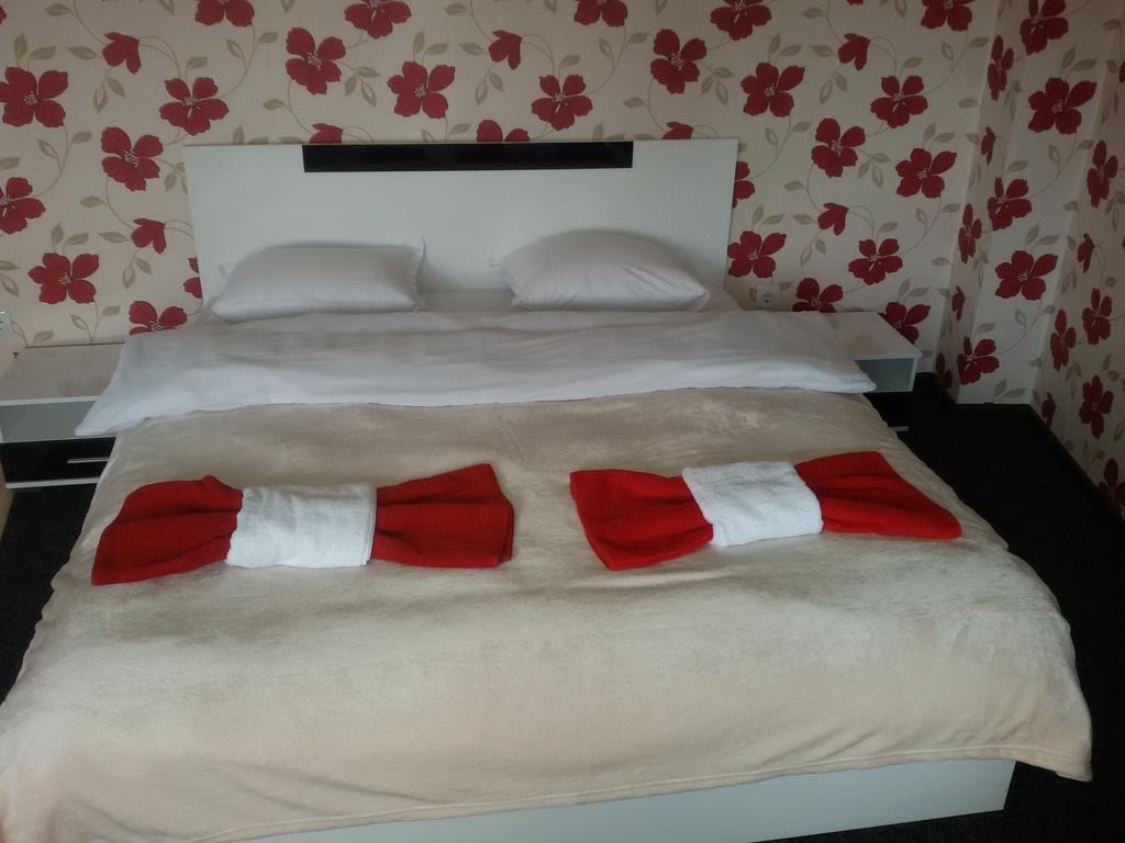 Guest House Tedi ساباريفا بانيا المظهر الخارجي الصورة