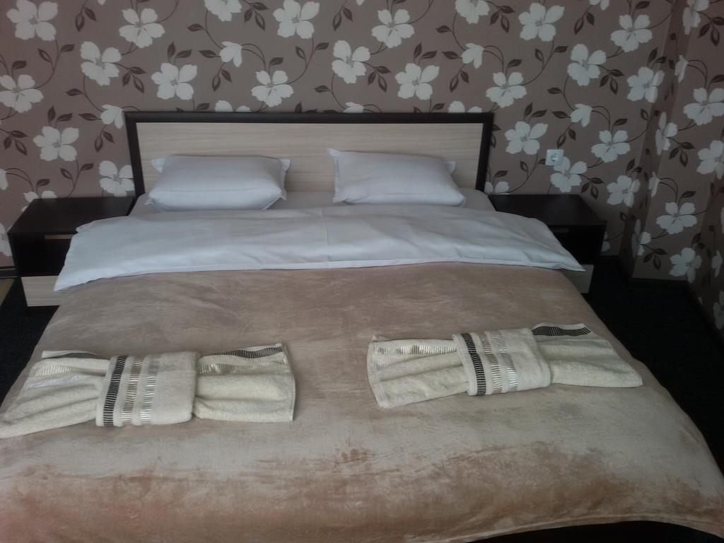 Guest House Tedi ساباريفا بانيا المظهر الخارجي الصورة