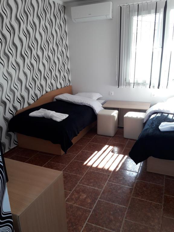 Guest House Tedi ساباريفا بانيا المظهر الخارجي الصورة