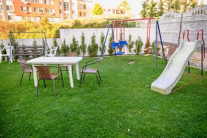 Guest House Tedi ساباريفا بانيا المظهر الخارجي الصورة