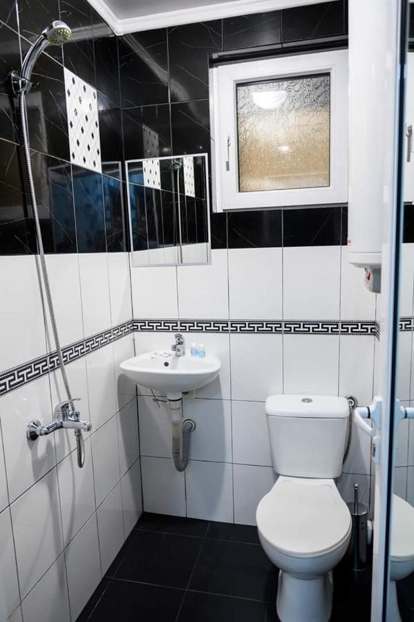 Guest House Tedi ساباريفا بانيا المظهر الخارجي الصورة